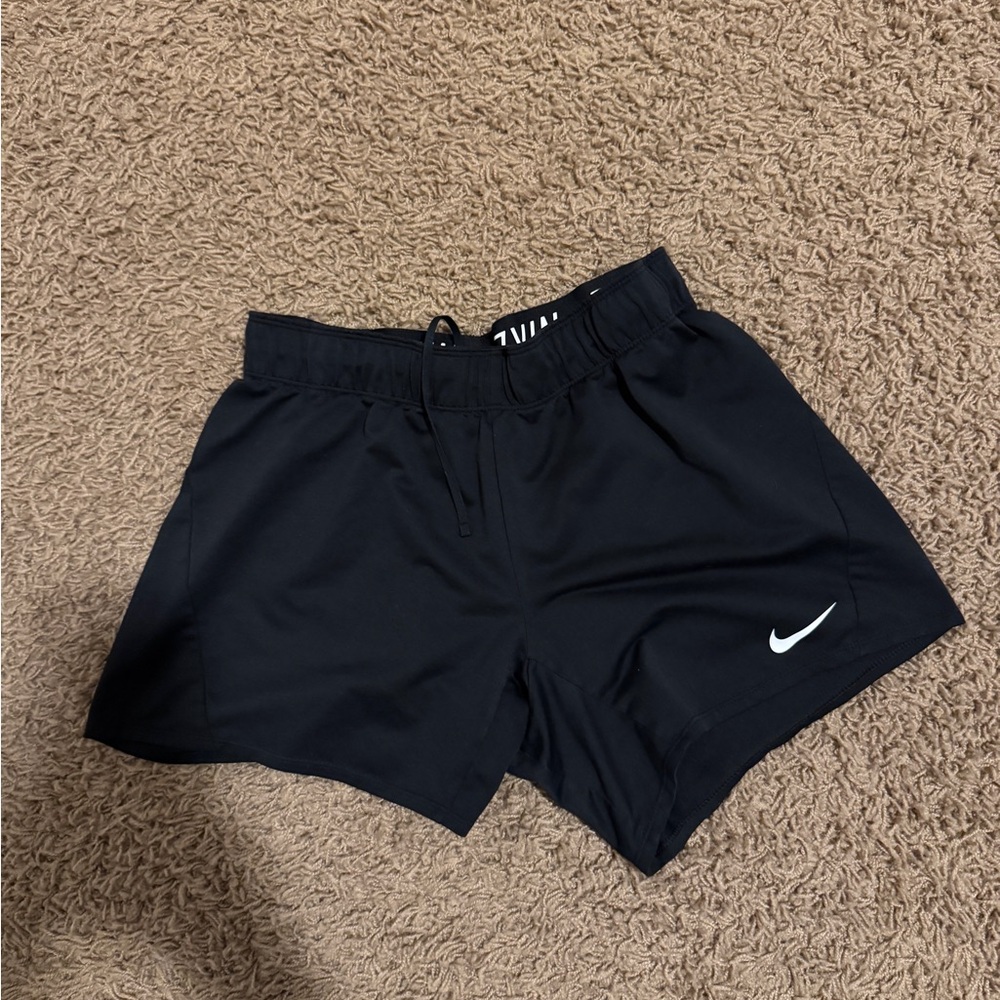 Nike shorts size small